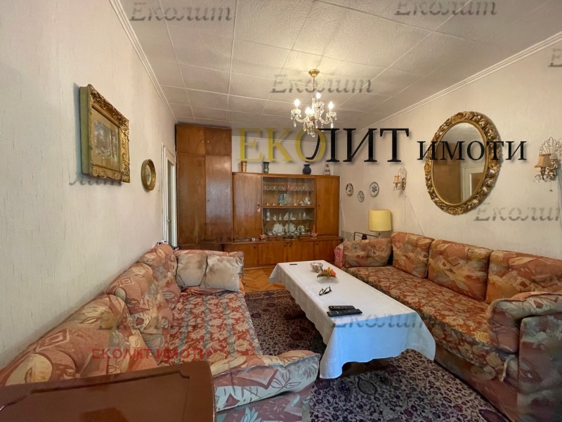 Дава под наем 2-СТАЕН, гр. София, Център