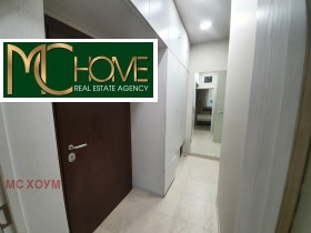 Студио Центар, Софија 8