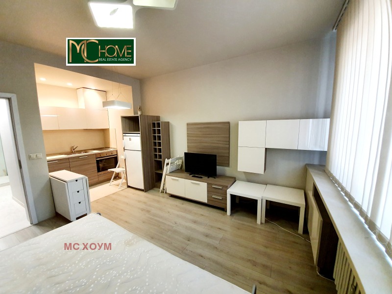 K pronájmu  Studio Sofia , Centar , 40 m2 | 88438117