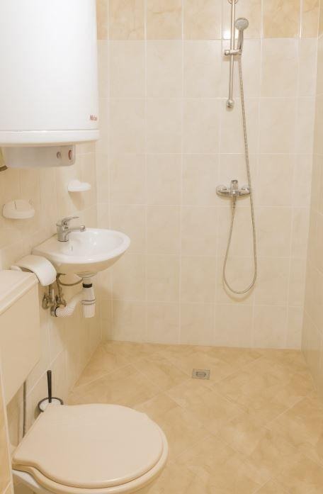 Дава под наем 2-СТАЕН, гр. Варна, Лятно кино Тракия, снимка 5 - Апартаменти - 52687345