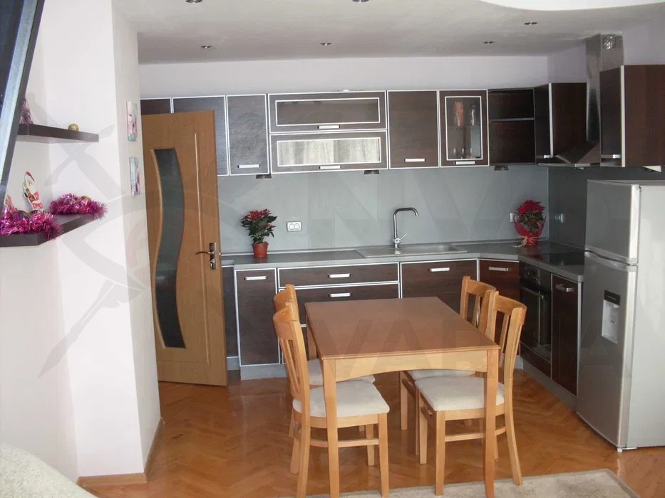 Дава под наем 3-СТАЕН, гр. Варна, Левски 1, снимка 2 - Апартаменти - 54369715