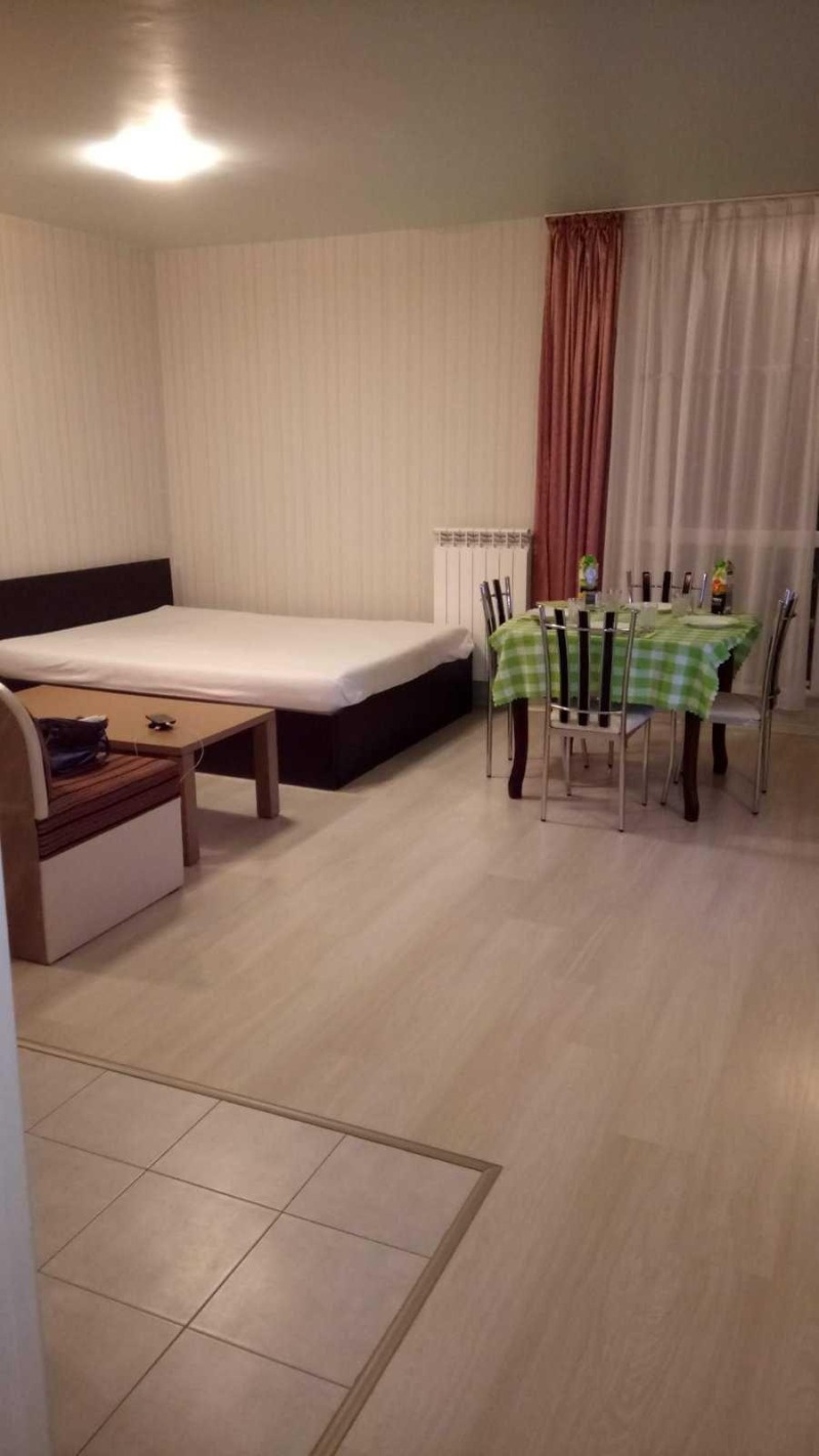 Дава под нем  1-стаен, град София, Люлин 2 •  365 EUR • ID 88344244 — holmes.bg - [1] 