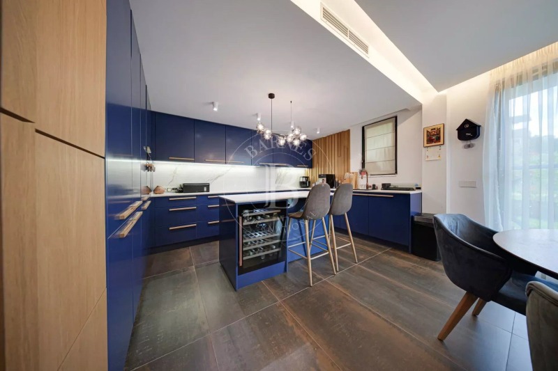 För uthyrning  3 sovrum Sofia , Pantjarevo , 180 kvm | 61918777 - bild [6]