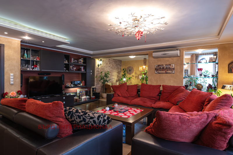 Zu vermieten  3+ Schlafzimmer Sofia , Iwan Wazow , 190 qm | 59023033 - Bild [2]