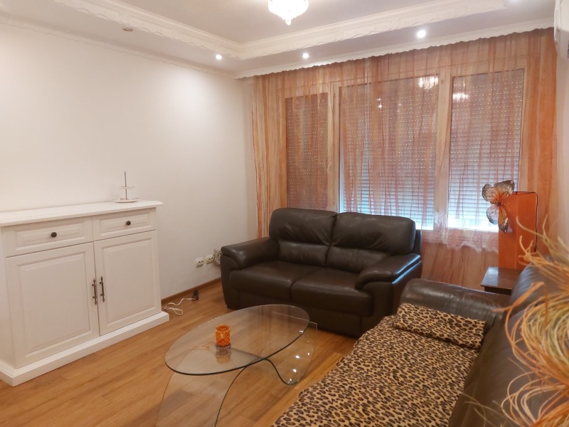 En renta  2 dormitorios Sofia , Dianabad , 90 metros cuadrados | 60723908 - imagen [8]