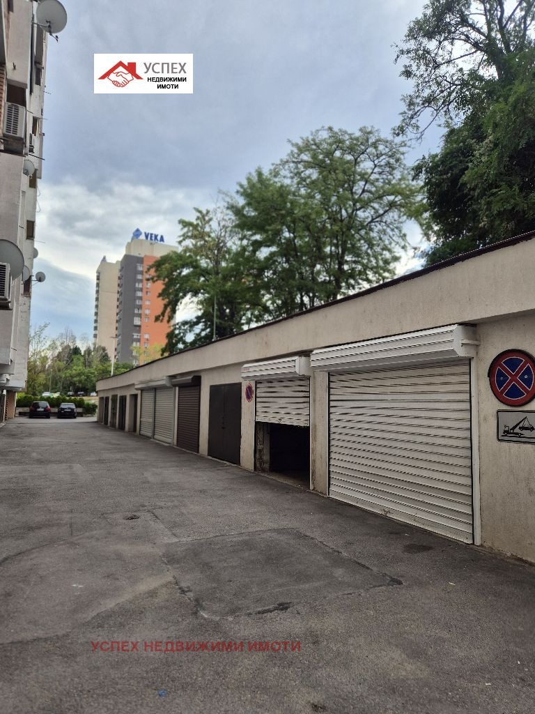 K pronájmu  3 ložnice Sofia , Musagenica , 110 m2 | 85981069 - obraz [17]