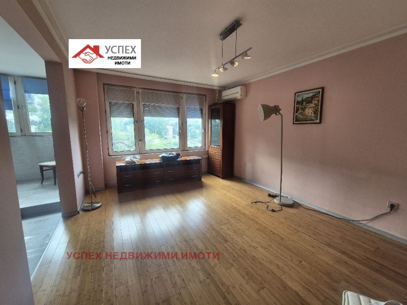 K pronájmu  3 ložnice Sofia , Musagenica , 110 m2 | 85981069
