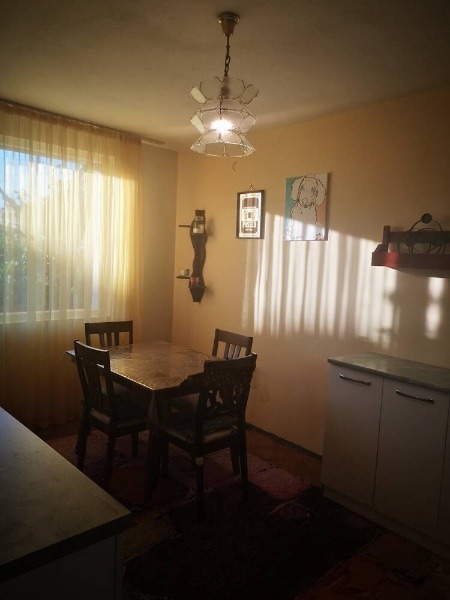 Дава под наем 3-СТАЕН, с. Войводиново, област Пловдив