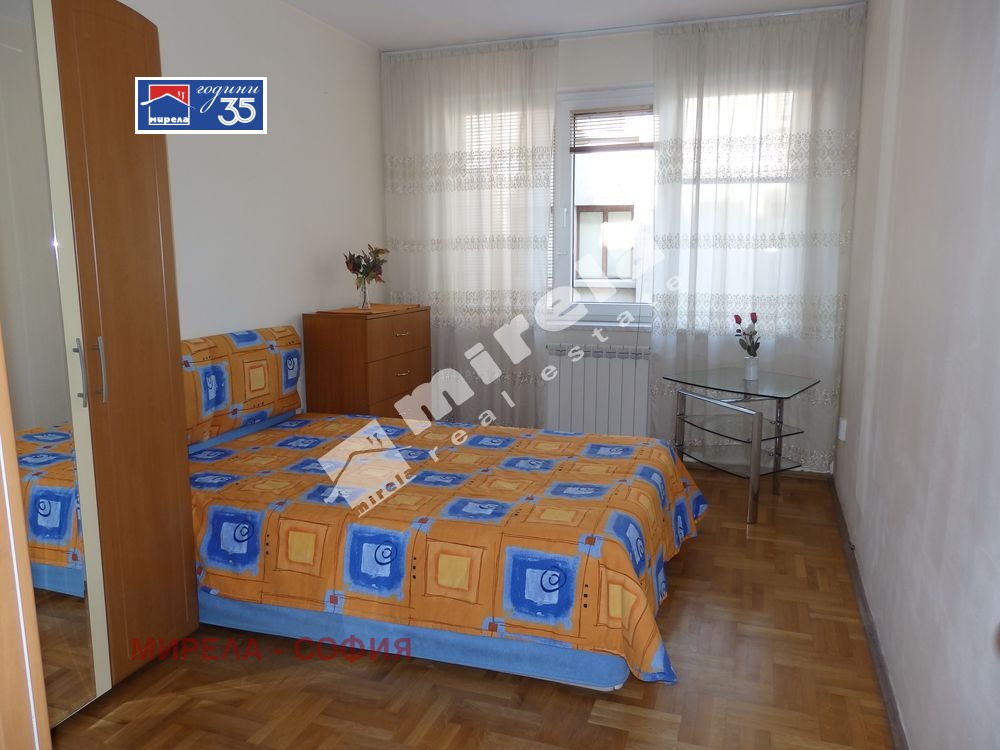 Дава под наем 2-СТАЕН, гр. София, Център, снимка 4 - Апартаменти - 53969746