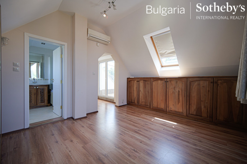 För uthyrning  2 sovrum Sofia , Lozenec , 180 kvm | 95274334 - bild [12]