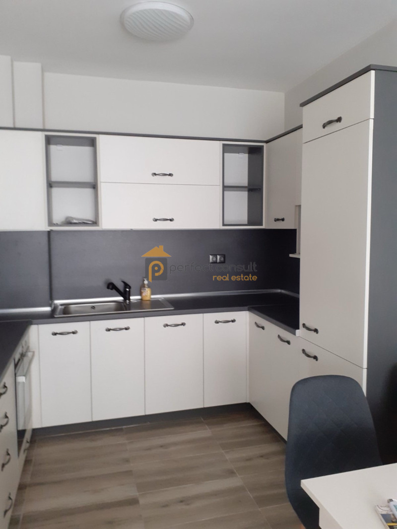 Дава под наем 2-СТАЕН, гр. Пловдив, Младежки Хълм, снимка 3 - Апартаменти - 52480603