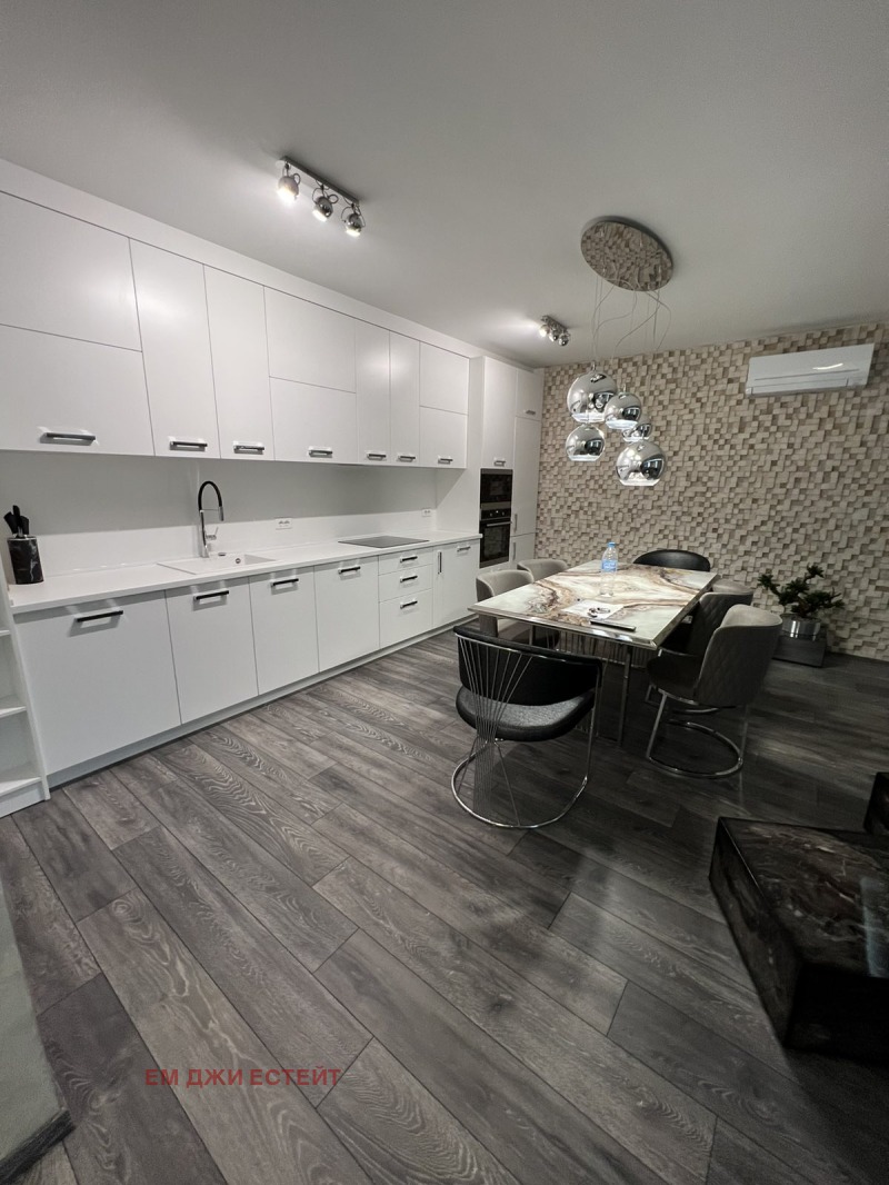 En renta  2 dormitorios Sofia , Vitosha , 143 metros cuadrados | 71368076 - imagen [2]