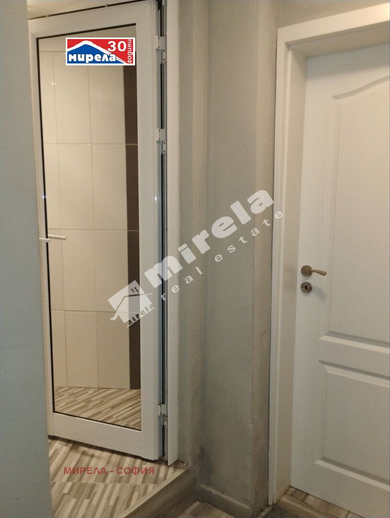 Издаје се  1 спаваћа соба Софија , Центар , 45 м2 | 67295948 - слика [8]