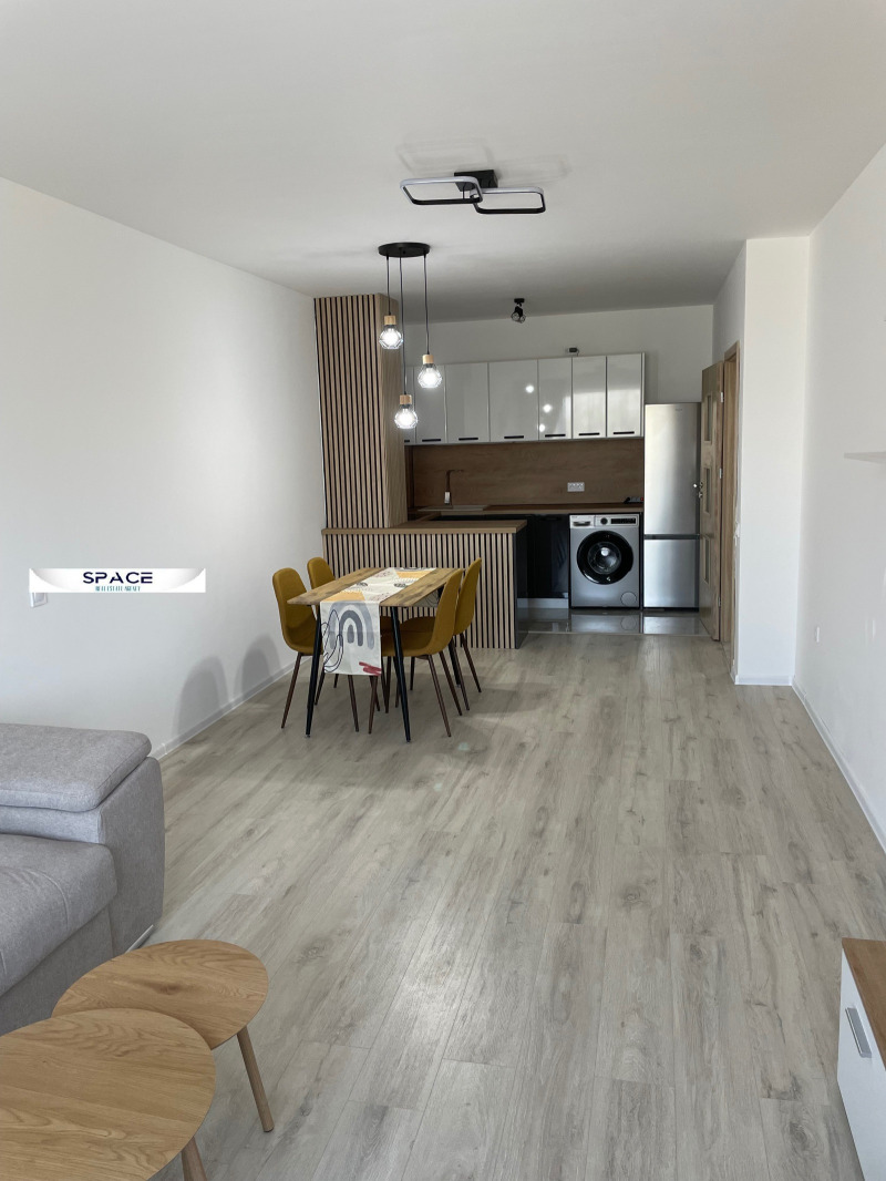 Para alugar  1 quarto Plovdiv , Hristo Smirnenski , 74 m² | 97653695 - imagem [2]