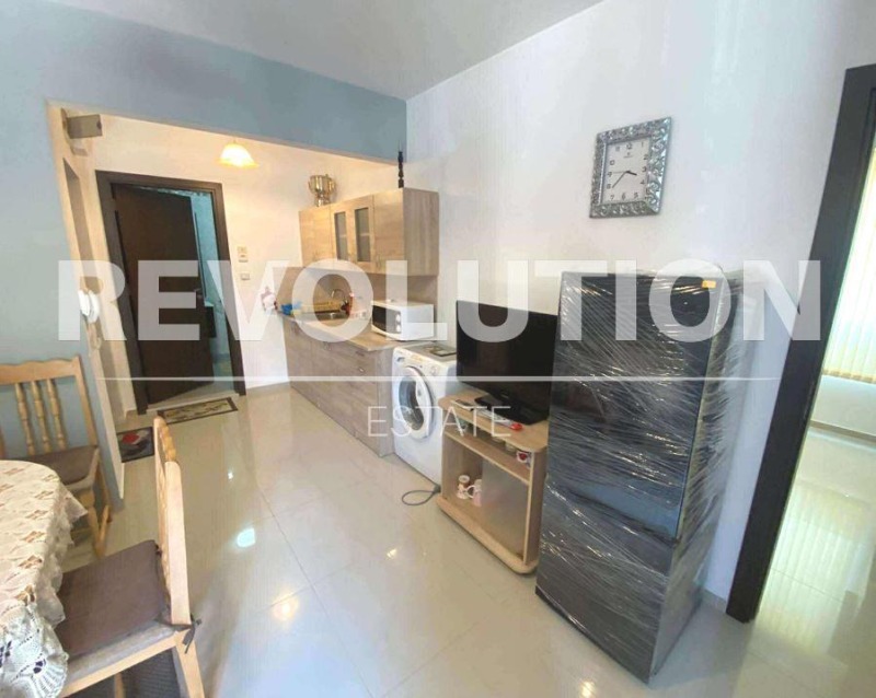 De inchiriat  1 dormitor Varna , Vâzrajdane 3 , 48 mp | 36218800 - imagine [6]