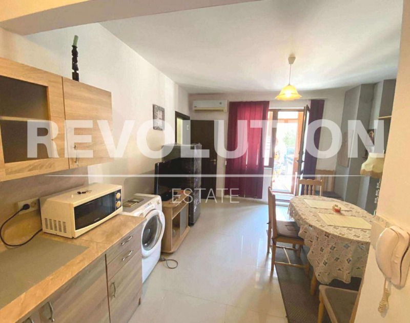 De inchiriat  1 dormitor Varna , Vâzrajdane 3 , 48 mp | 36218800 - imagine [4]