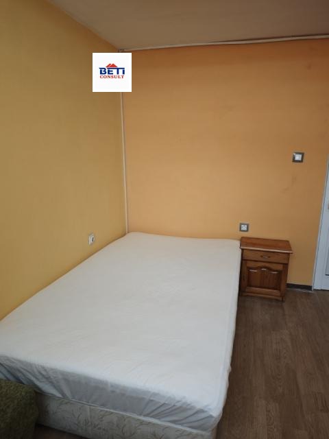 Дава под наем СТАЯ, гр. София, Зона Б-5, снимка 2 - Стаи под наем - 54340591