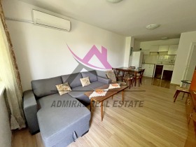2 slaapkamers Sportna zala, Varna