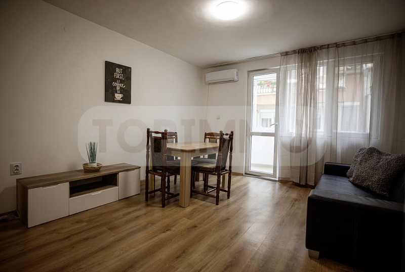 Da affittare  2 camere da letto Varna , Kolhozen pazar , 70 mq | 22815588