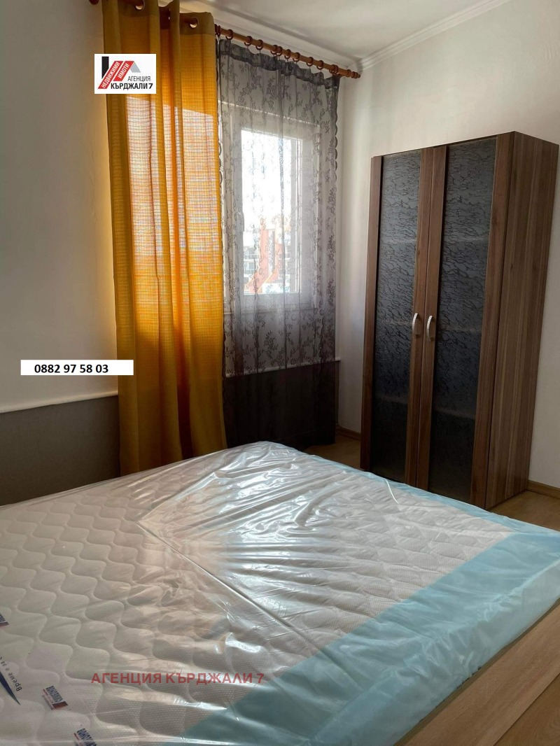 Para alugar  1 quarto Kardjali , Vazrojdenci , 42 m² | 92005542 - imagem [3]