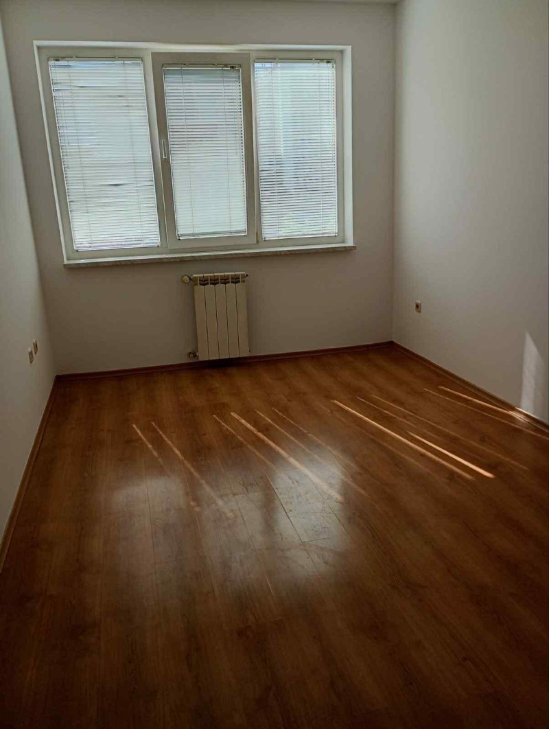 A louer  2 chambres Sofia , Tsentar , 70 m² | 73778253