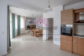 House m-t Alen mak, Varna 1