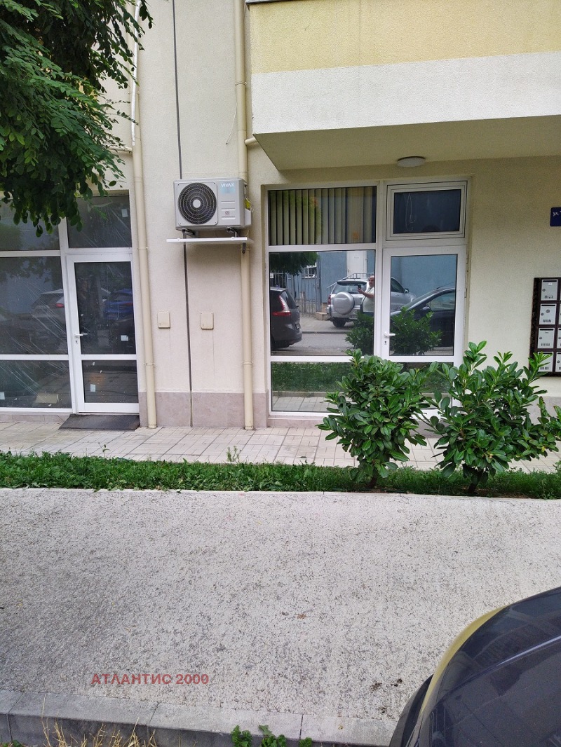 Издаје се  Схоп Софија , Гоце Делчев , 28 м2 | 99264739 - слика [2]
