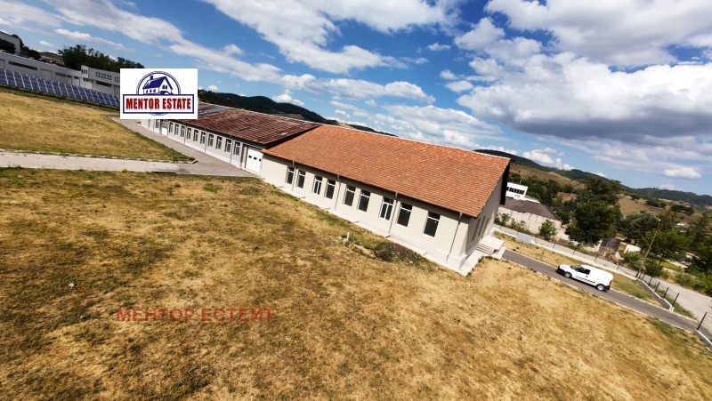 Zu vermieten  Industriegebäude region Pernik , Breznik , 500 qm | 97063011 - Bild [4]