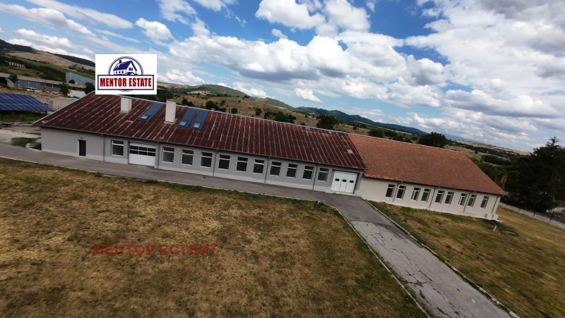 Zu vermieten  Industriegebäude region Pernik , Breznik , 500 qm | 97063011 - Bild [8]