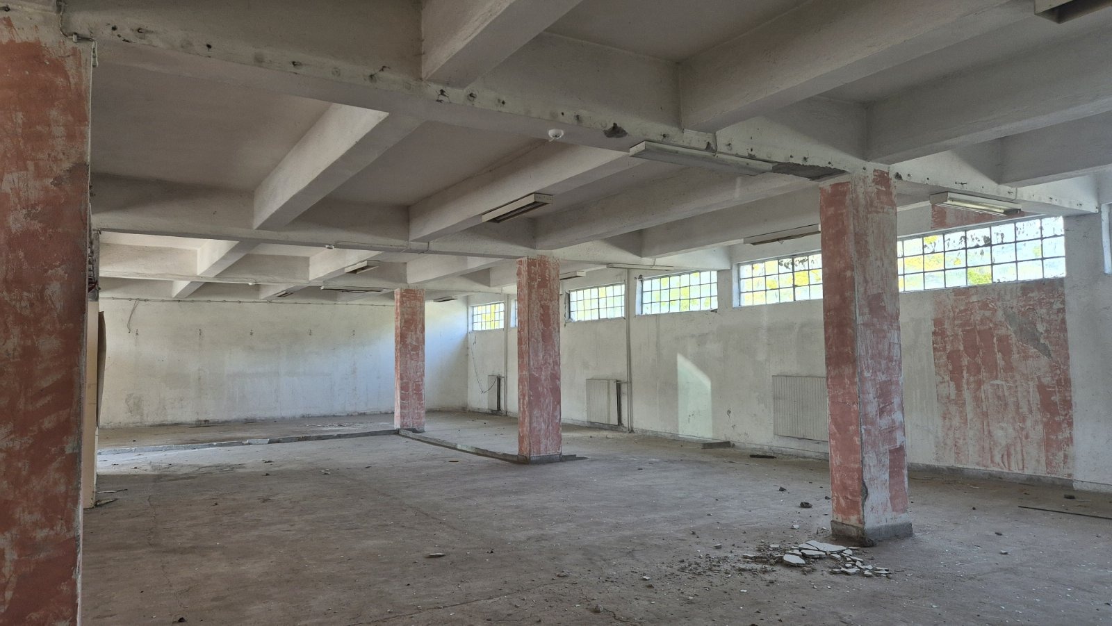 Дава под наем СКЛАД, гр. Перник, Промишлена зона