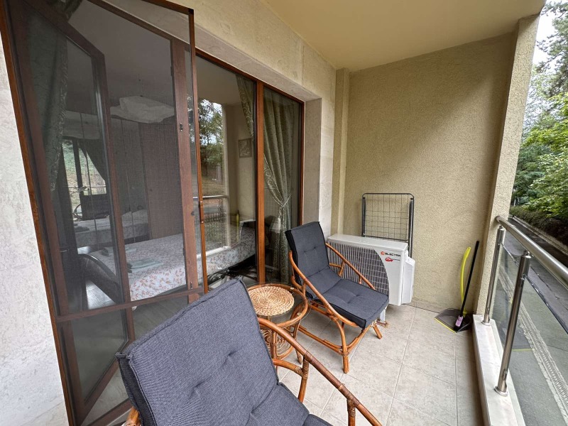 För uthyrning  1 sovrum Varna , k.k. Sv.Sv. Konstantin i Elena , 65 kvm | 39254303 - bild [2]