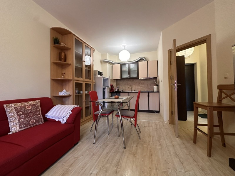 För uthyrning  1 sovrum Varna , k.k. Sv.Sv. Konstantin i Elena , 65 kvm | 39254303 - bild [9]