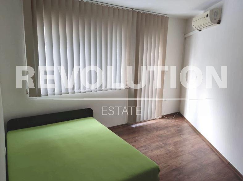 Дава под наем  4-стаен град Варна , Погреби , 120 кв.м | 53705983 - изображение [6]