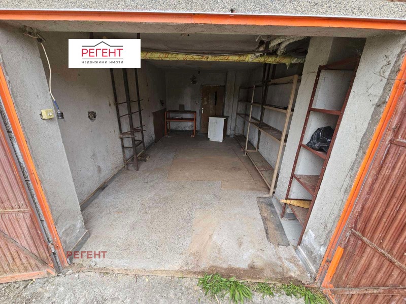 Дава под Наем ГАРАЖ в град Габрово, Център - 21 кв.м / 76.69 € » 150 лв., РЕГЕНТ