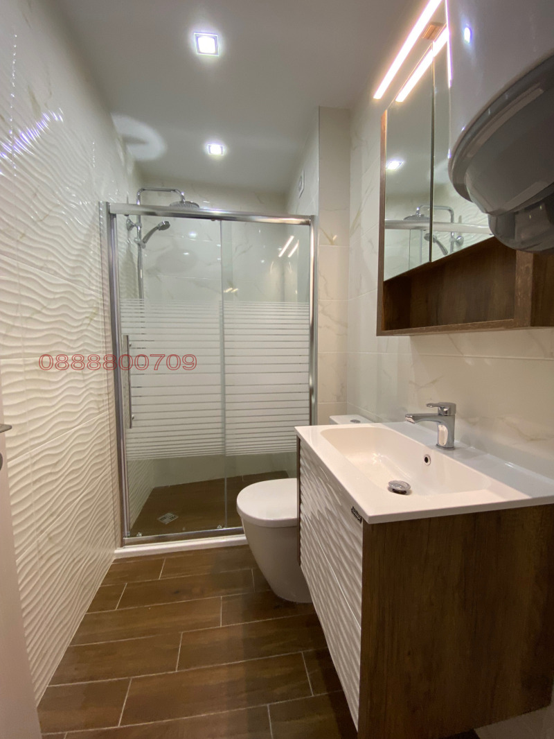 Издаје се  2 спаваће собе Варна , Центар , 90 м2 | 70620099 - слика [11]
