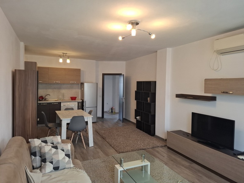 Дава под наем 3-СТАЕН, гр. Пловдив, Младежки Хълм, снимка 3 - Апартаменти - 52627938