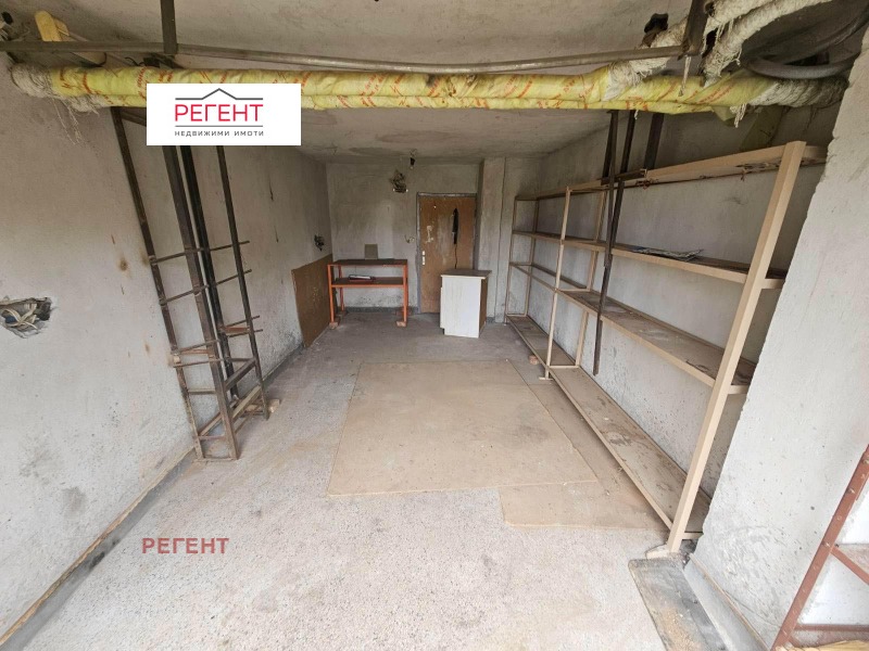 Дава под наем ГАРАЖ, ПАРКОМЯСТО, гр. Габрово, Център, снимка 2 - Гаражи и паркоместа - 52522702