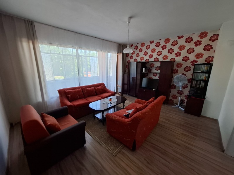 Дава под наем  2-стаен град Пловдив , Коматево , 65 кв.м | 23906980