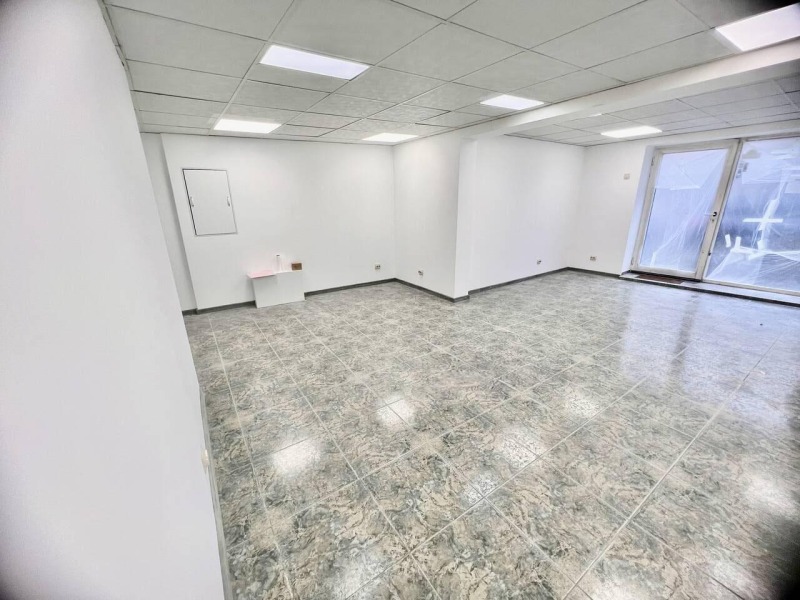 Дава под наем  Магазин град Бургас , Център , 46 кв.м | 91614492 - изображение [2]