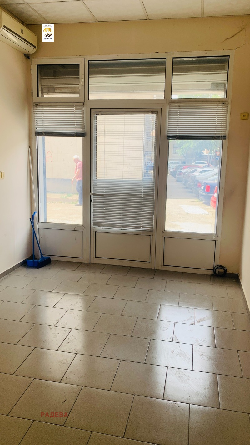 Дава под наем  Офис град Русе , Център , 17 кв.м | 40328545 - изображение [2]