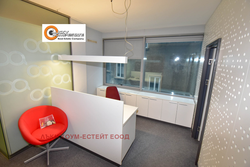 Te huur  Kantoor Sofia , Tsentar , 140 m² | 85740503 - afbeelding [13]