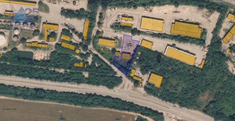 Kiadó  Ipari épület Pleven , Industrialna zona , 200 négyzetméter | 46949880 - kép [6]