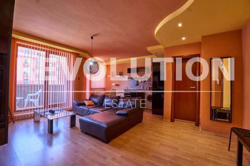 Дава под нем  2-стаен, град Пловдив, Център •  550 EUR • ID 60695040 — holmes.bg - [1] 