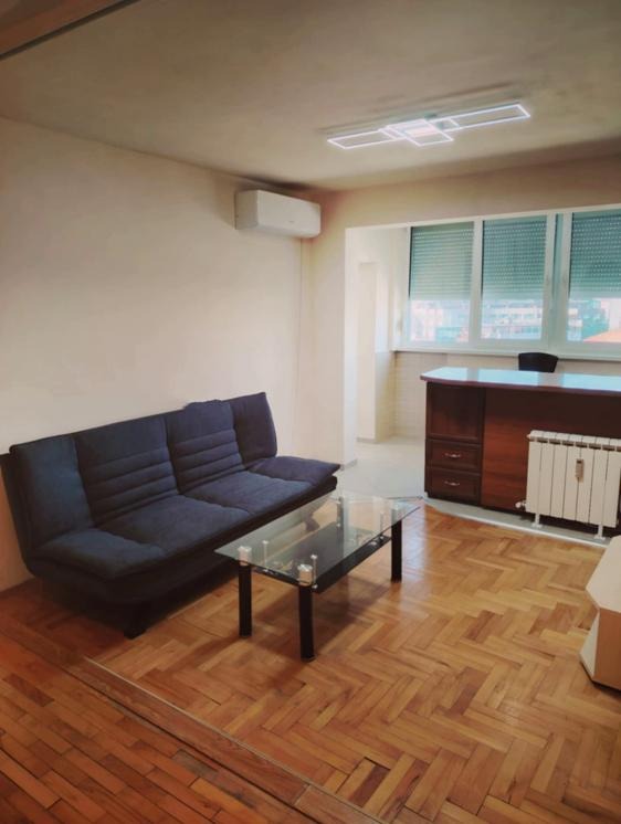 Издаје се  1 спаваћа соба Софија , Младост 1А , 67 м2 | 55899433