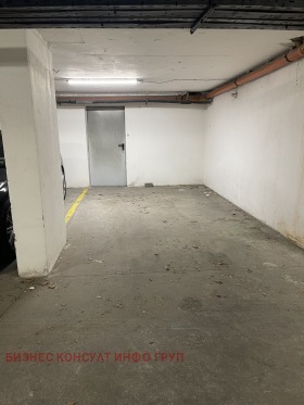 ГАРАЖ, ПАРКОМЯСТО, 16 m2