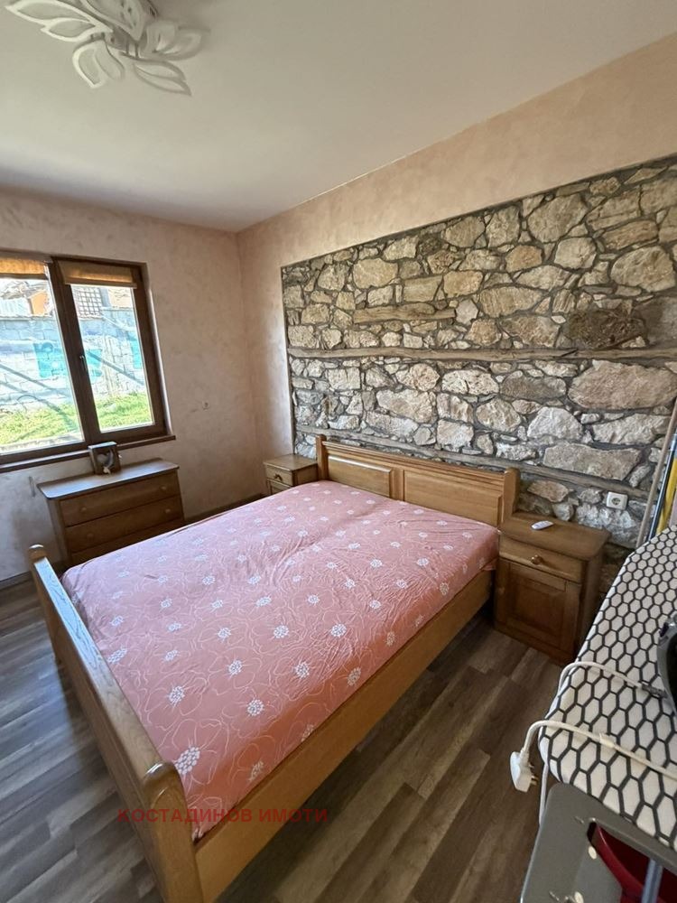 Дава под наем КЪЩА, с. Белащица, област Пловдив, снимка 10 - Къщи - 54197731