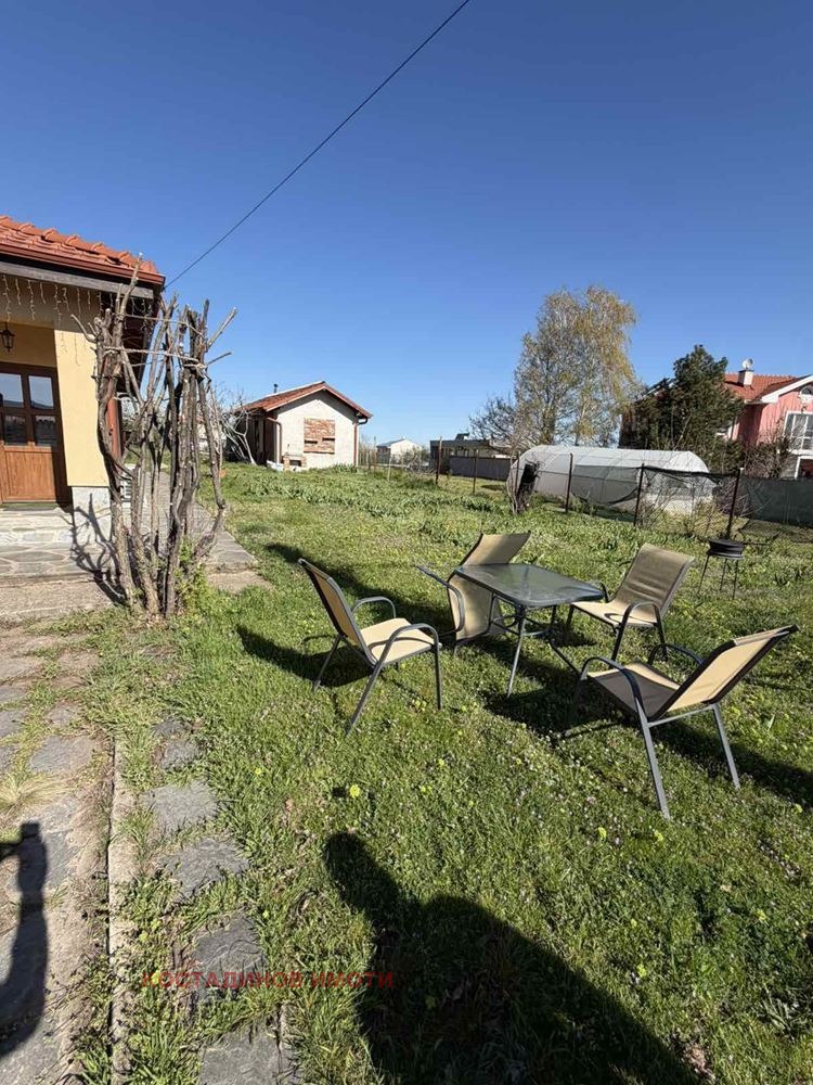 Дава под наем КЪЩА, с. Белащица, област Пловдив, снимка 4 - Къщи - 54197731