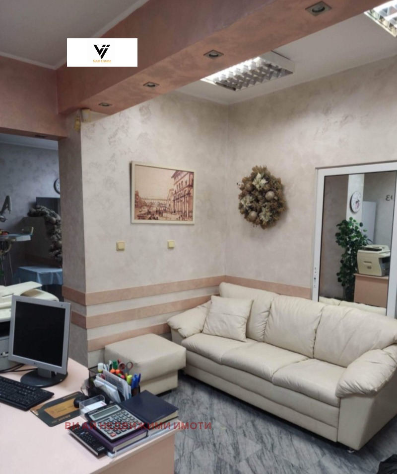 Дава под Наем СТОМАТОЛОГИЧЕН КАБИНЕТ в град София, Център - 75 кв.м / 2 600 € » 5 085.16 лв., ВИ АЙ НЕДВИЖИМИ ИМОТИ