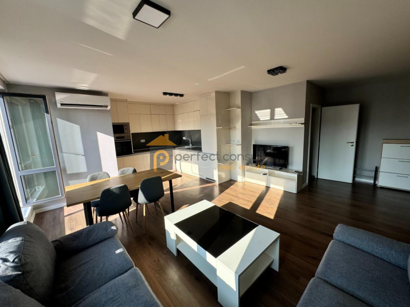 Kiadó  2 hálószobás Plovdiv , Kjucsuk Parizs , 108 négyzetméter | 82106461