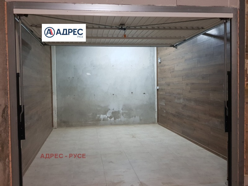 Дава под наем ГАРАЖ, ПАРКОМЯСТО, гр. Русе, Родина 1, снимка 2 - Гаражи и паркоместа - 52577011